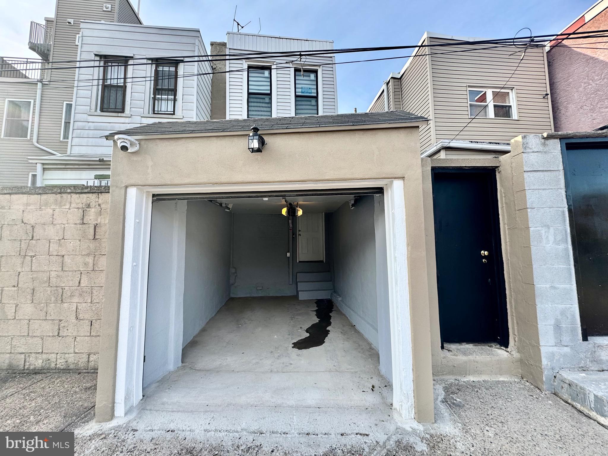 2029 South 4th Street Philadelphia, PA 19148 - Photo 41 of 49 Garage/back door