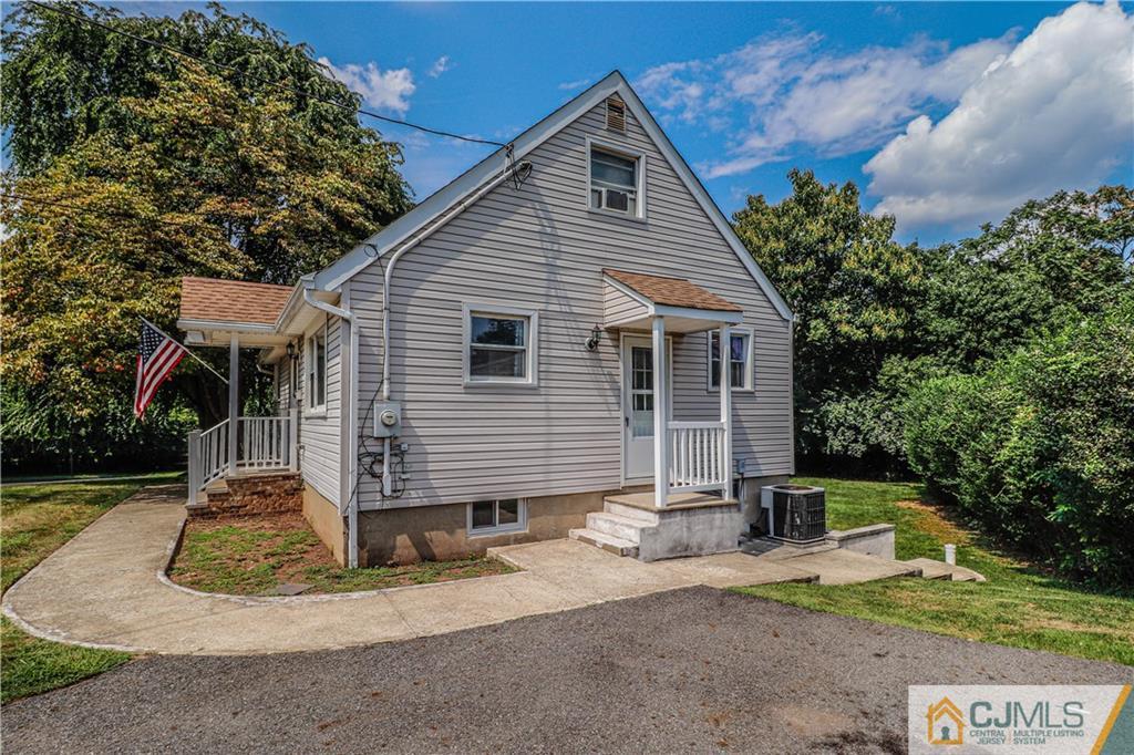 26 Wilcox Road New Brunswick, NJ 08901 - Photo 4 of 36