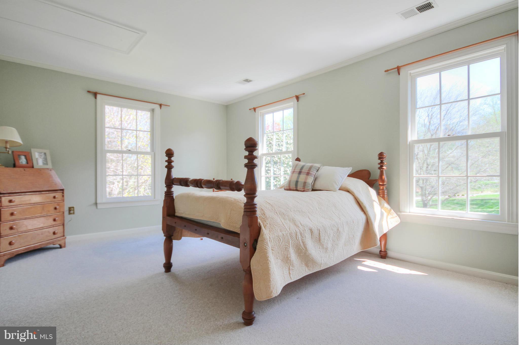 422 Seneca Road Great Falls, VA 22066 - Photo 22 of 30 Spacious Bedroom 3