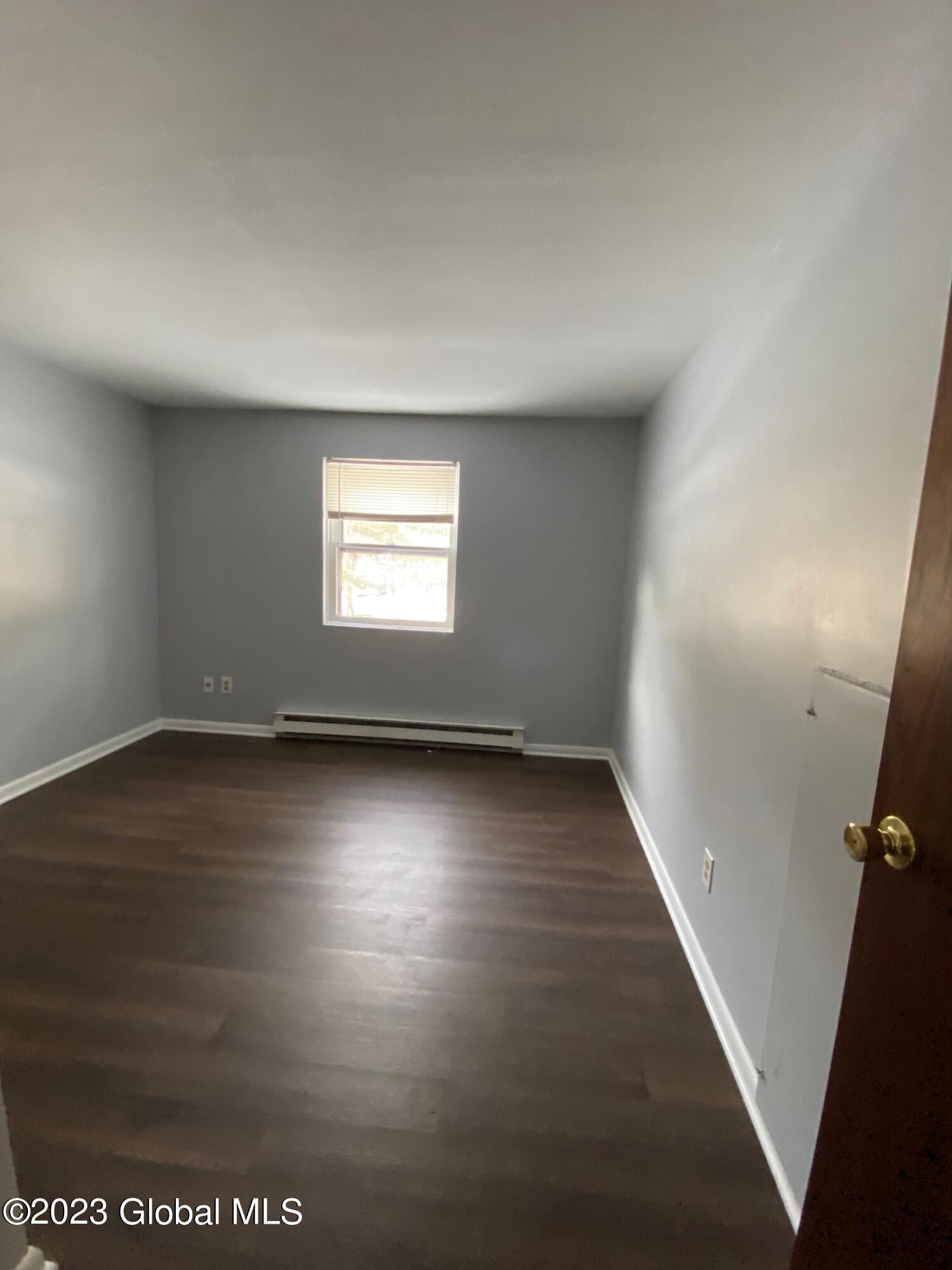 9 Wake Robin Road Malta, NY 12020 - Photo 13 of 17 B0C18EB9-51BE-45CA-A314-44934F41C4C6