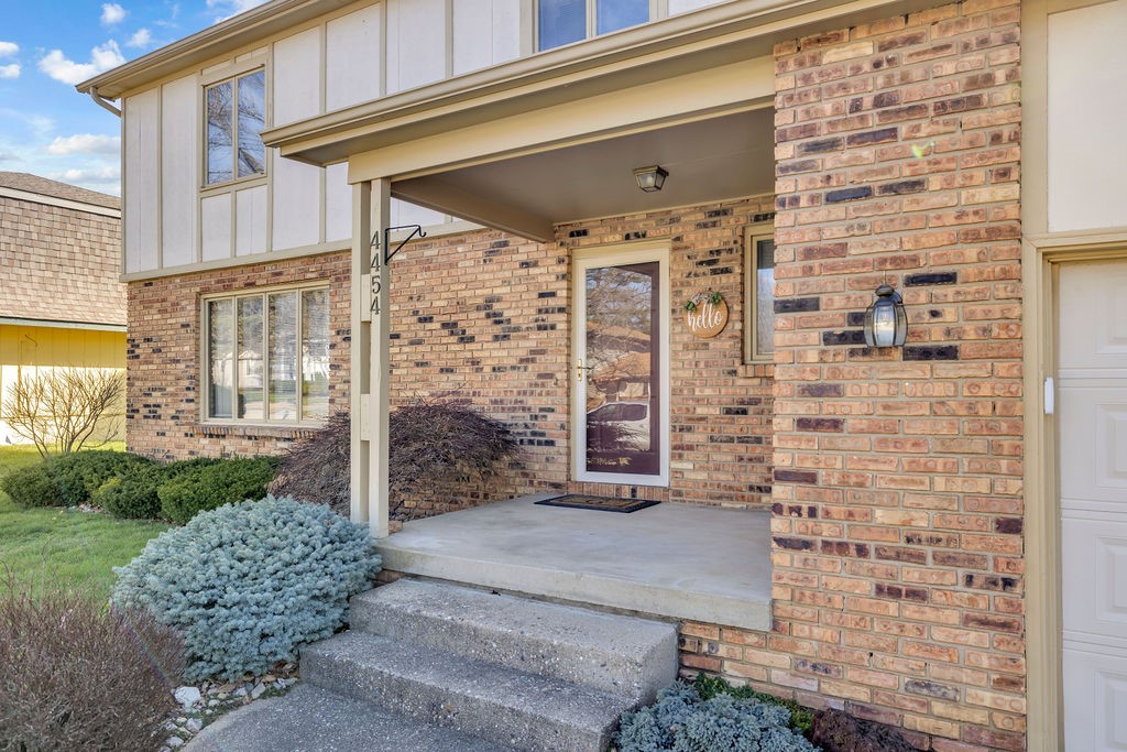 4454 Lawson Drive Decatur, IL 62526 - Photo 4 of 36