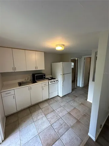 $1,075 | 1233 Virginia Drive, Orlando, FL 32803