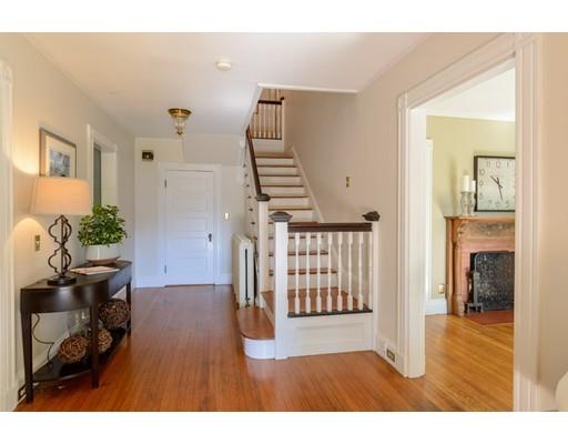 34 Seaward Road Wellesley, MA 02481 - Photo 2 of 18
