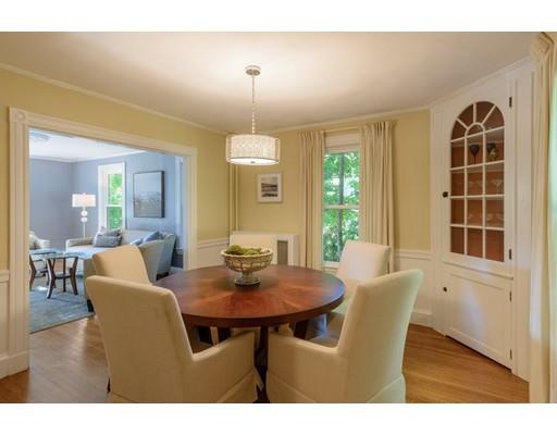 34 Seaward Road Wellesley, MA 02481 - Photo 5 of 18