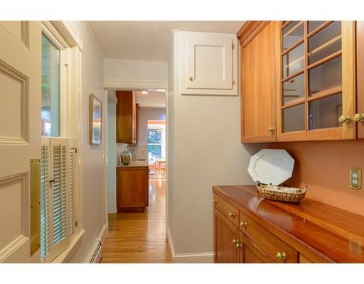 34 Seaward Road Wellesley, MA 02481 - Photo 6 of 18
