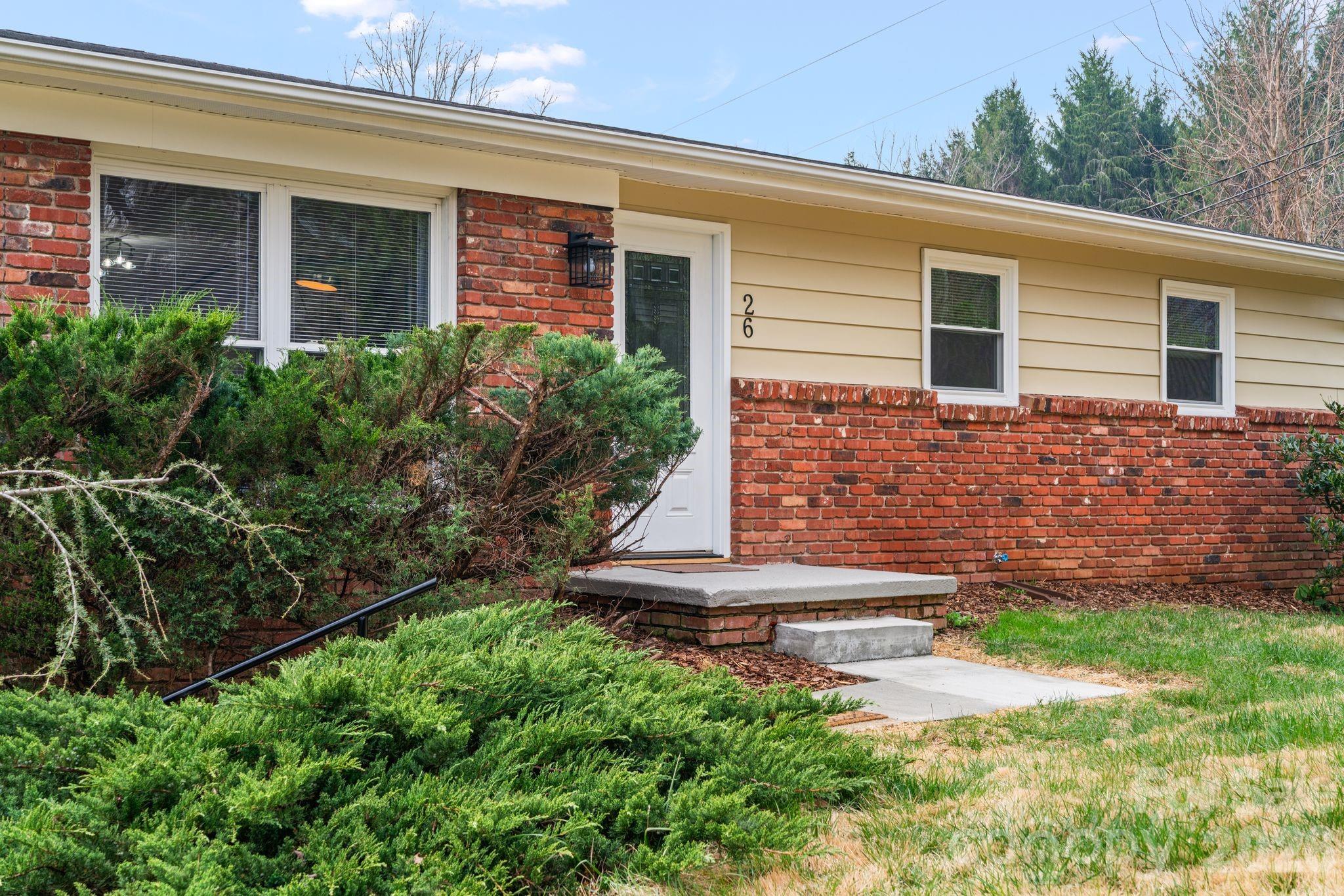 26 Cedar Hill Road Asheville, NC 28806 - Photo 3 of 40