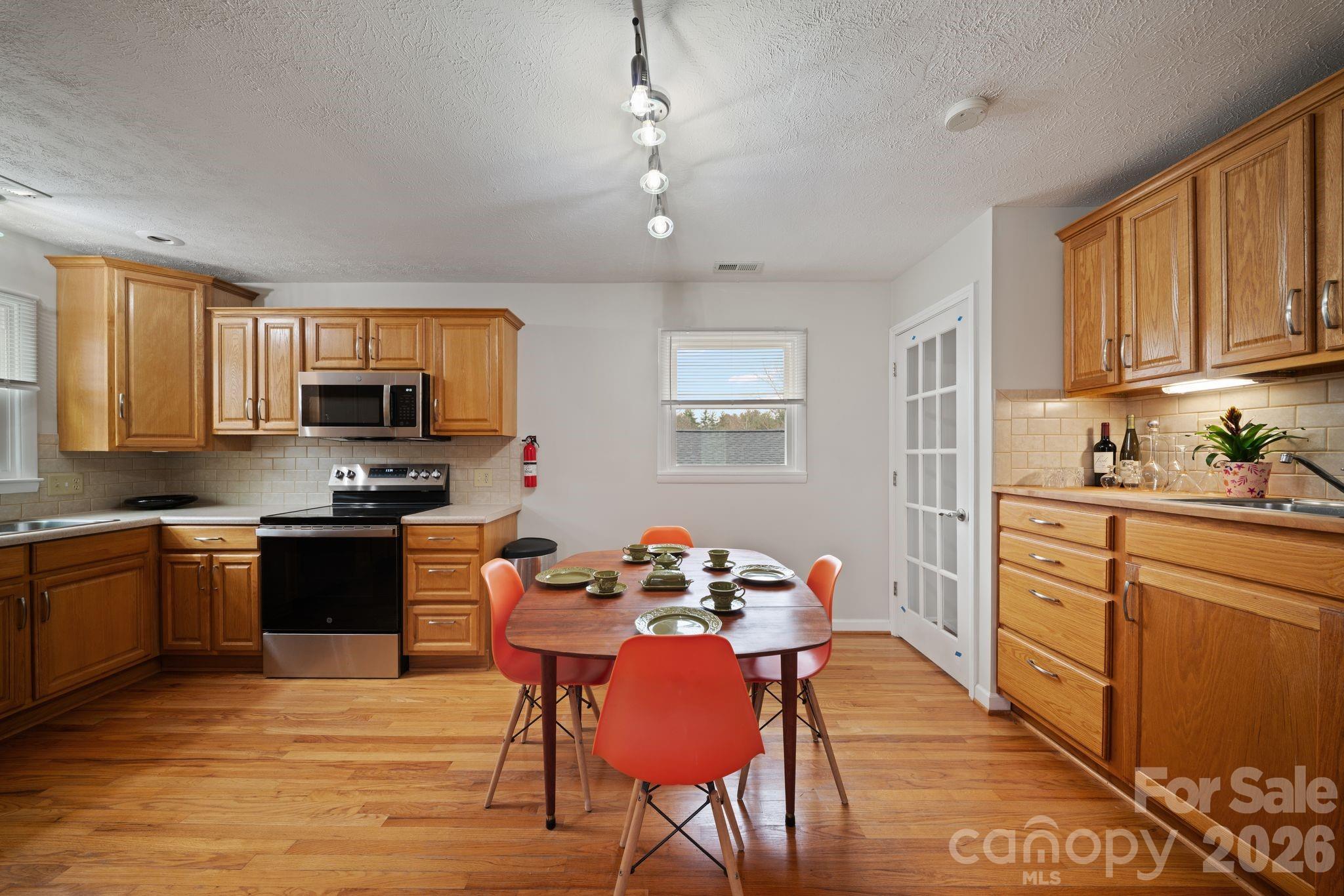 26 Cedar Hill Road Asheville, NC 28806 - Photo 10 of 40