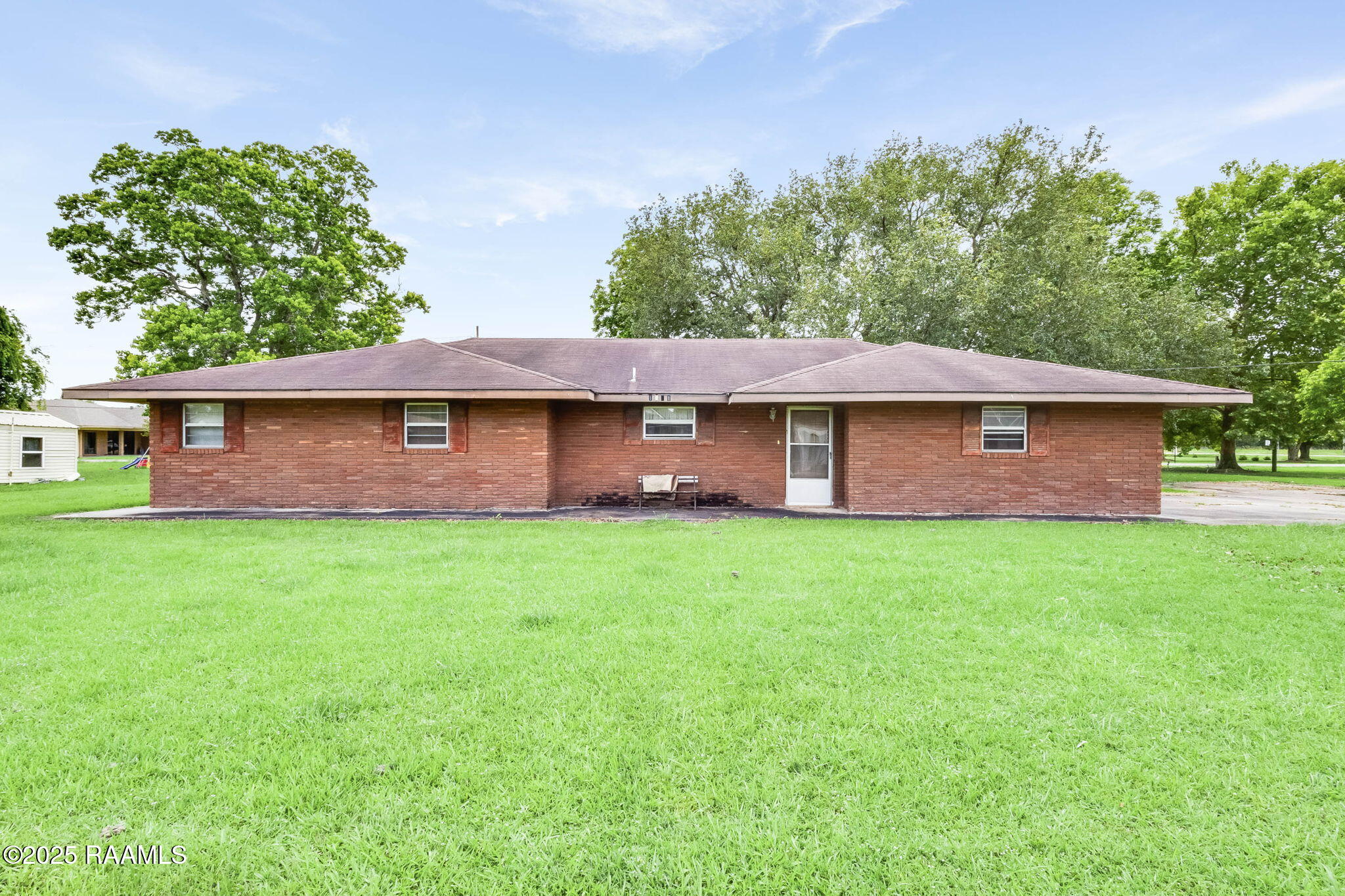 1-web-or-mls-1341 College-13