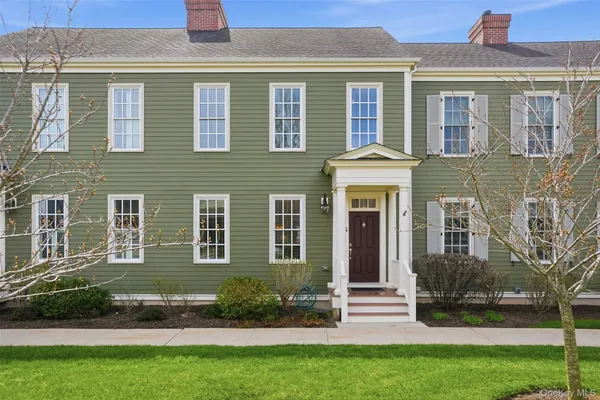 $699,000 | 5 Cowdrey Street, Warwick, NY 10990
