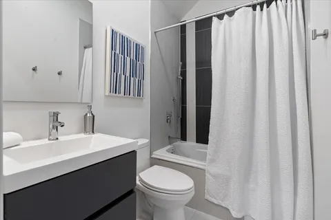 $1,099,000 | 1339 West Ancona Street, Chicago, IL 60642