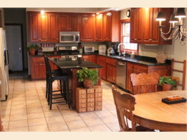 2014 Baihly Summit Drive Southwest Rochester, MN 55902 - Photo 4 of 10