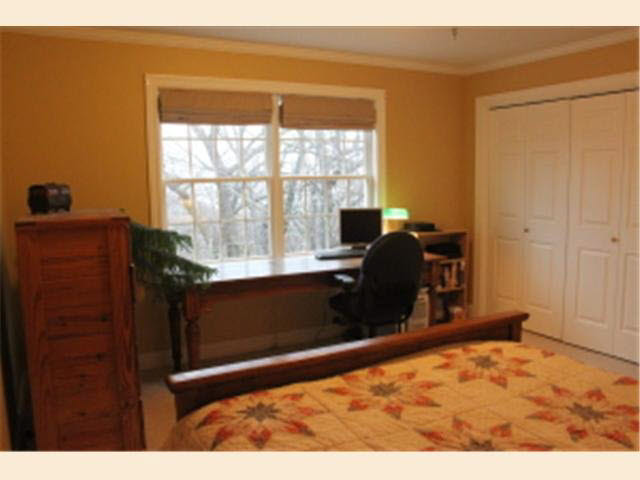 2014 Baihly Summit Drive Southwest Rochester, MN 55902 - Photo 7 of 10