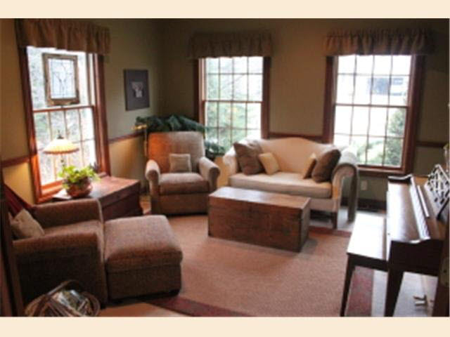 2014 Baihly Summit Drive Southwest Rochester, MN 55902 - Photo 9 of 10