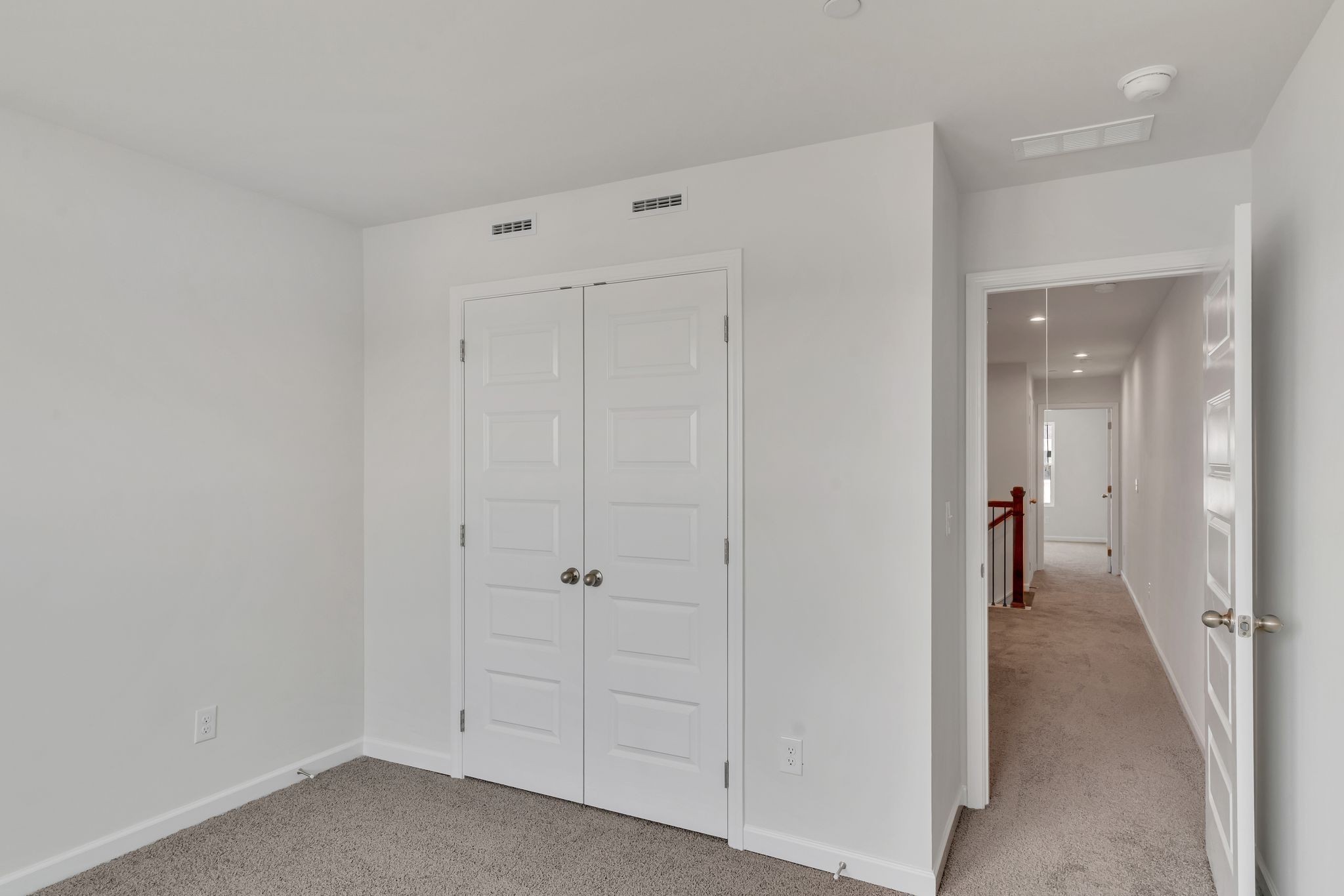 621 Club View Way Mount Juliet, TN 37122 - Photo 25 of 36 a view of a hallway with closet area