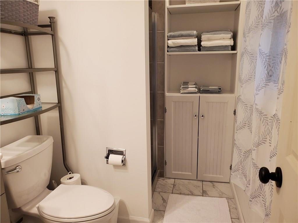 256 West Thompson Road Indianapolis, IN 46217 - Photo 15 of 34 Gallery Image 15
