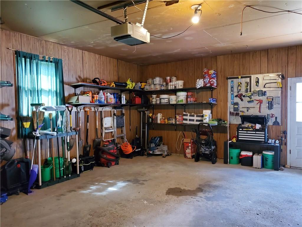 256 West Thompson Road Indianapolis, IN 46217 - Photo 33 of 34 Gallery Image 33