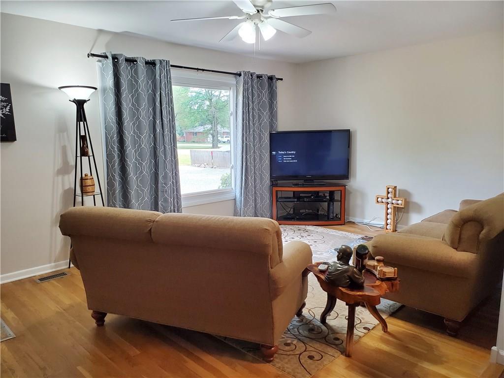 256 West Thompson Road Indianapolis, IN 46217 - Photo 8 of 34 Gallery Image 8