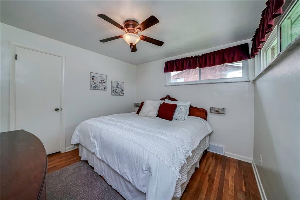 425 Sharon Road Coraopolis, PA 15108 - Photo 19 of 45 Gallery Image 19