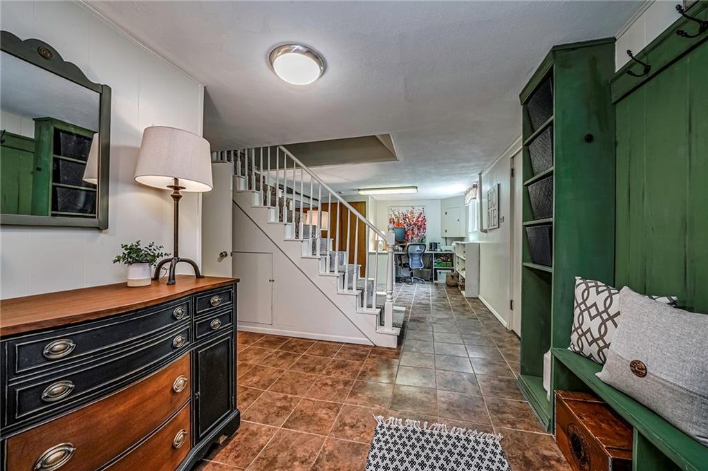 425 Sharon Road Coraopolis, PA 15108 - Photo 21 of 45 Gallery Image 21