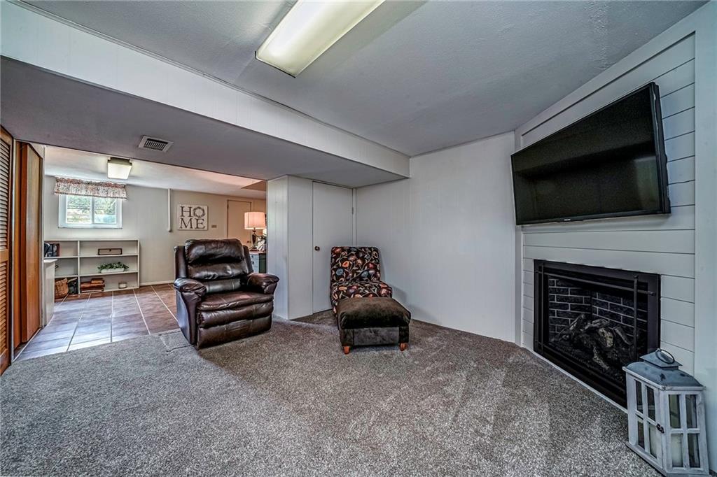 425 Sharon Road Coraopolis, PA 15108 - Photo 26 of 45 Gallery Image 26
