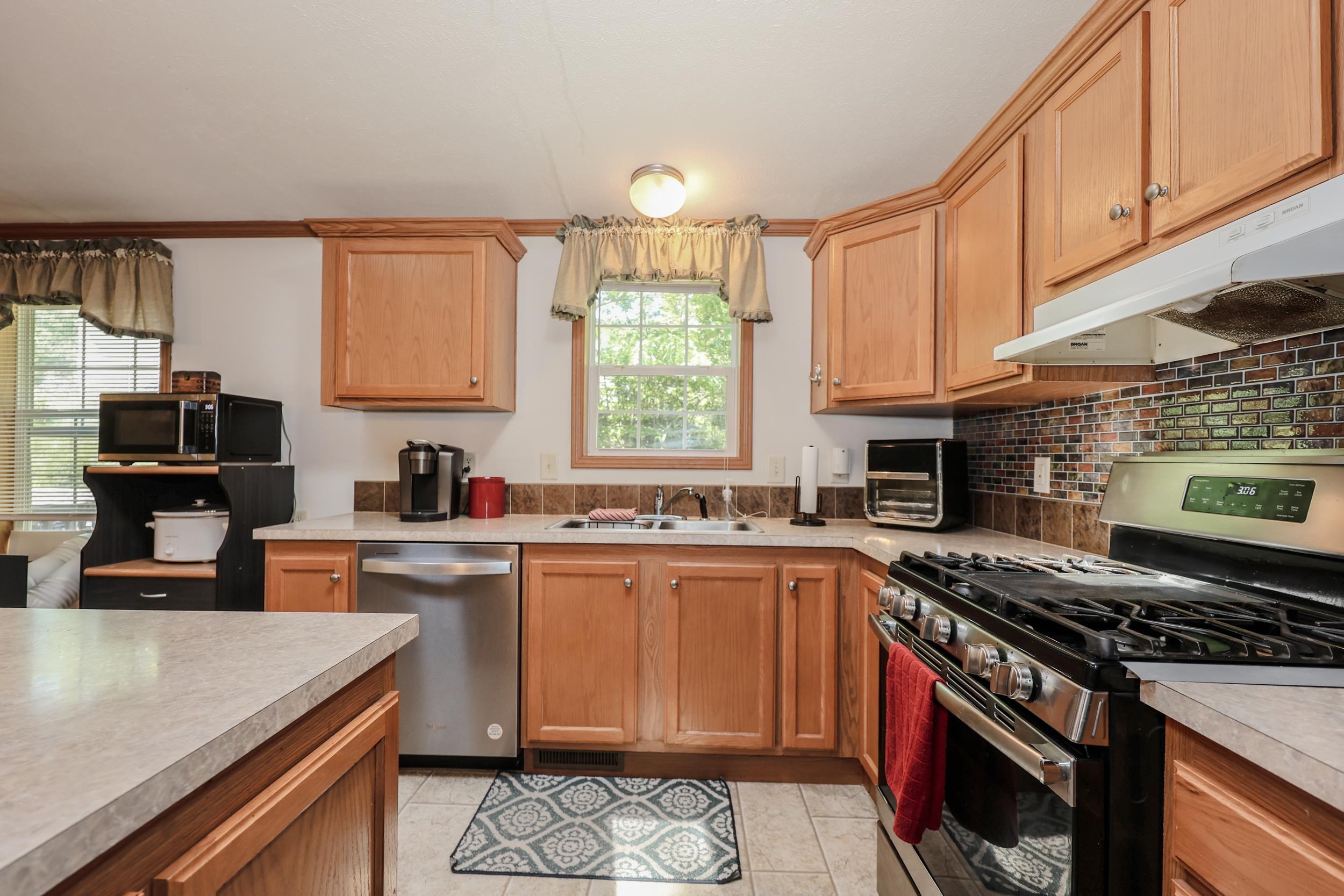 50 Hoit Mill Road Weare, NH 03281 - Photo 3 of 29