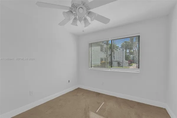 $3,000 | 21300 San Simeon Way, Unit P6, Miami, FL 33179