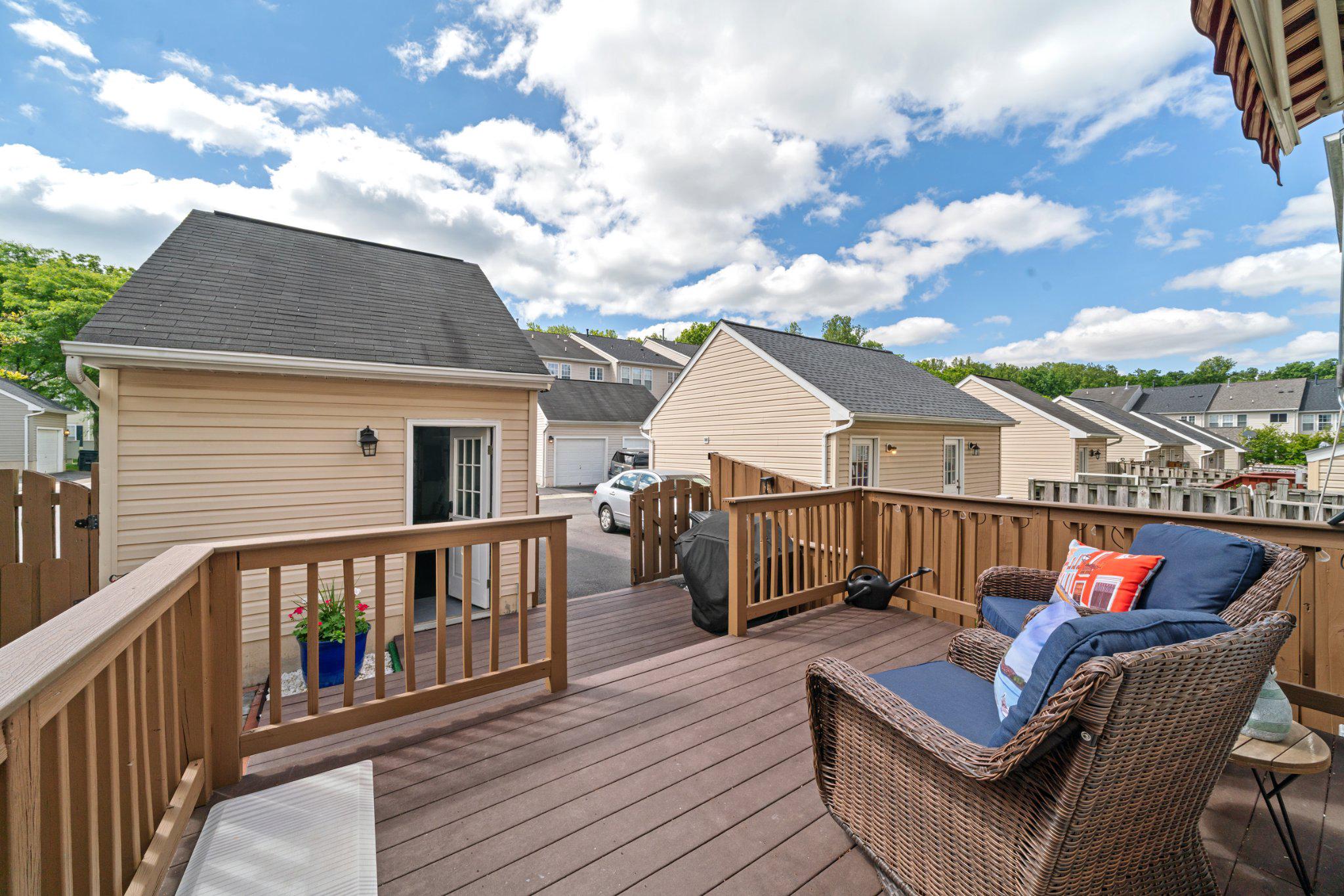 13916 Lullaby Road Germantown, MD 20874 - Photo 37 of 45 Back deck.