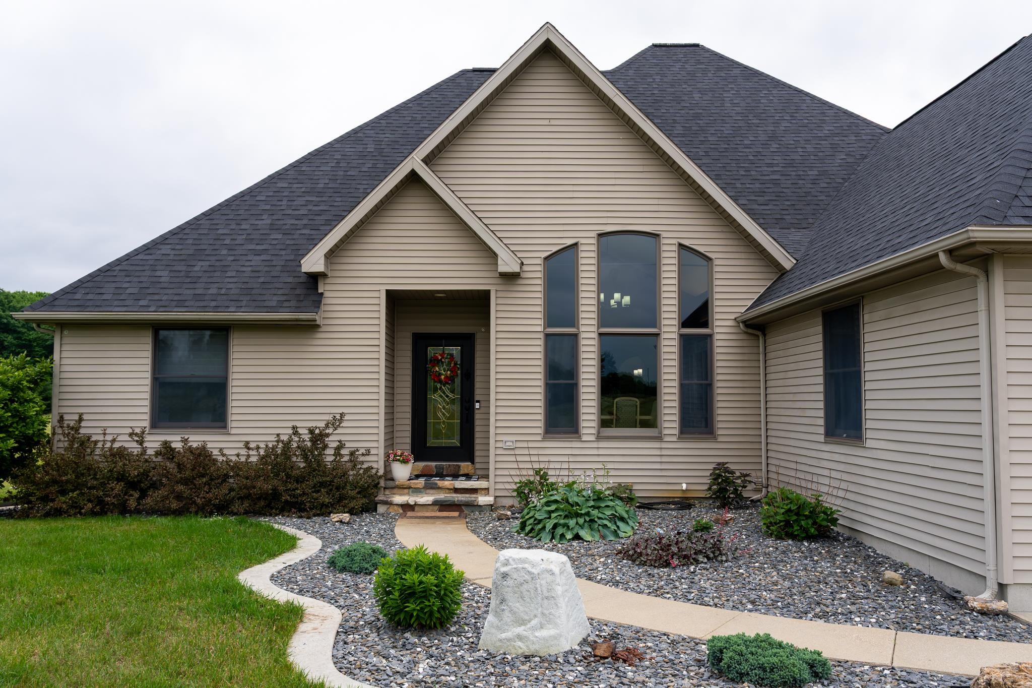 7667 West Pickard Road Mount Pleasant, MI 48858 - Photo 1 of 74 1947438-59853dfb-2ecb-4cf4-b42d-31dd4515986d.JPG