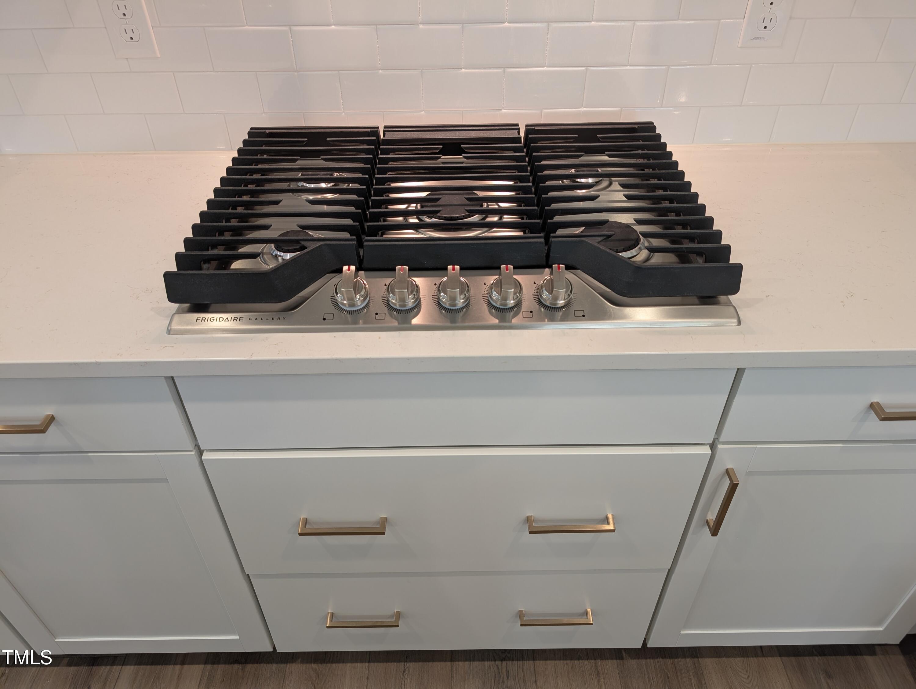 9224 Leaning Post Road, Unit 445 Wake Forest, NC 27587 - Photo 9 of 28 5 Burner Gas Cooktop w/Deep Drawers