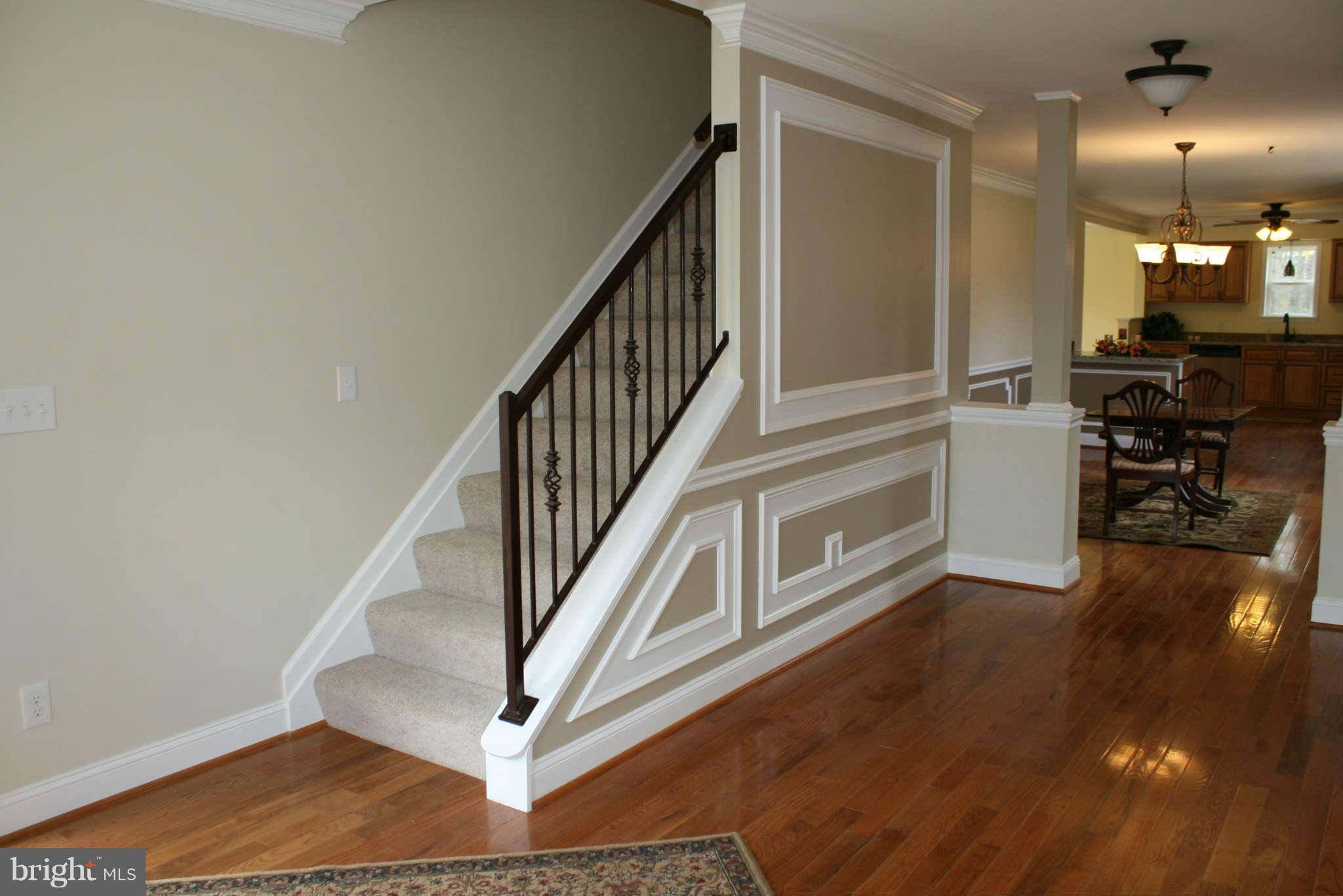 10415 Bird River Road Baltimore, MD 21220 - Photo 4 of 24 Living Room