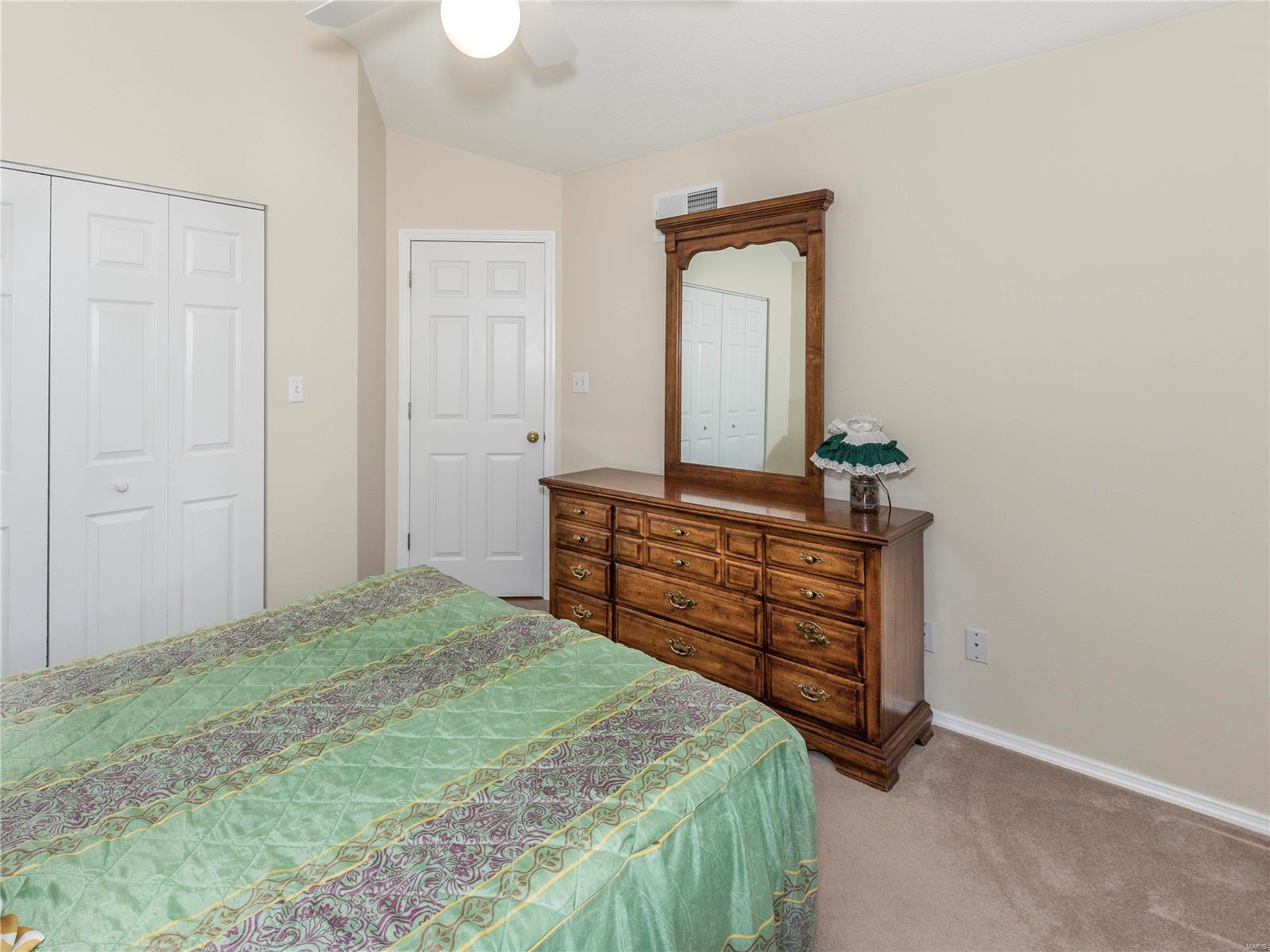 2513 Hunters Ridge Edwardsville, IL 62025 - Photo 19 of 32 Gallery Image 19