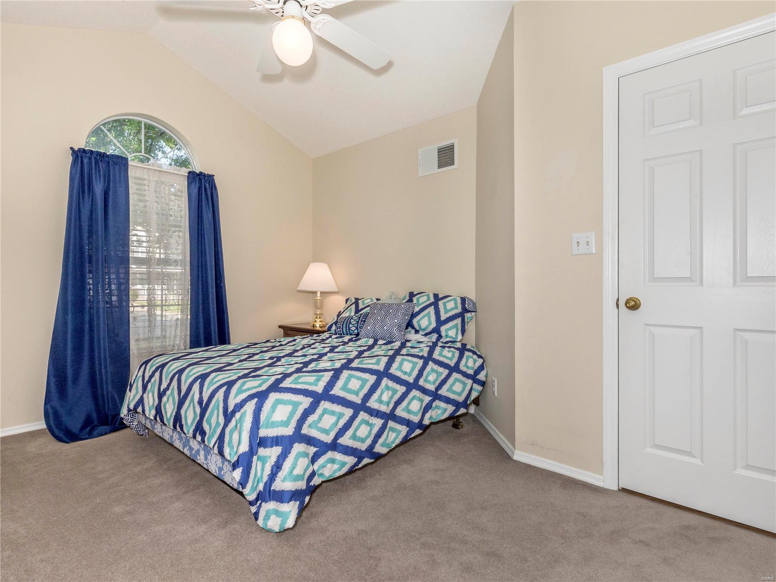 2513 Hunters Ridge Edwardsville, IL 62025 - Photo 22 of 32 Gallery Image 22