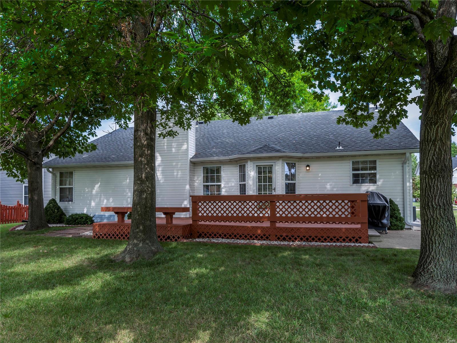 2513 Hunters Ridge Edwardsville, IL 62025 - Photo 30 of 32 Gallery Image 30