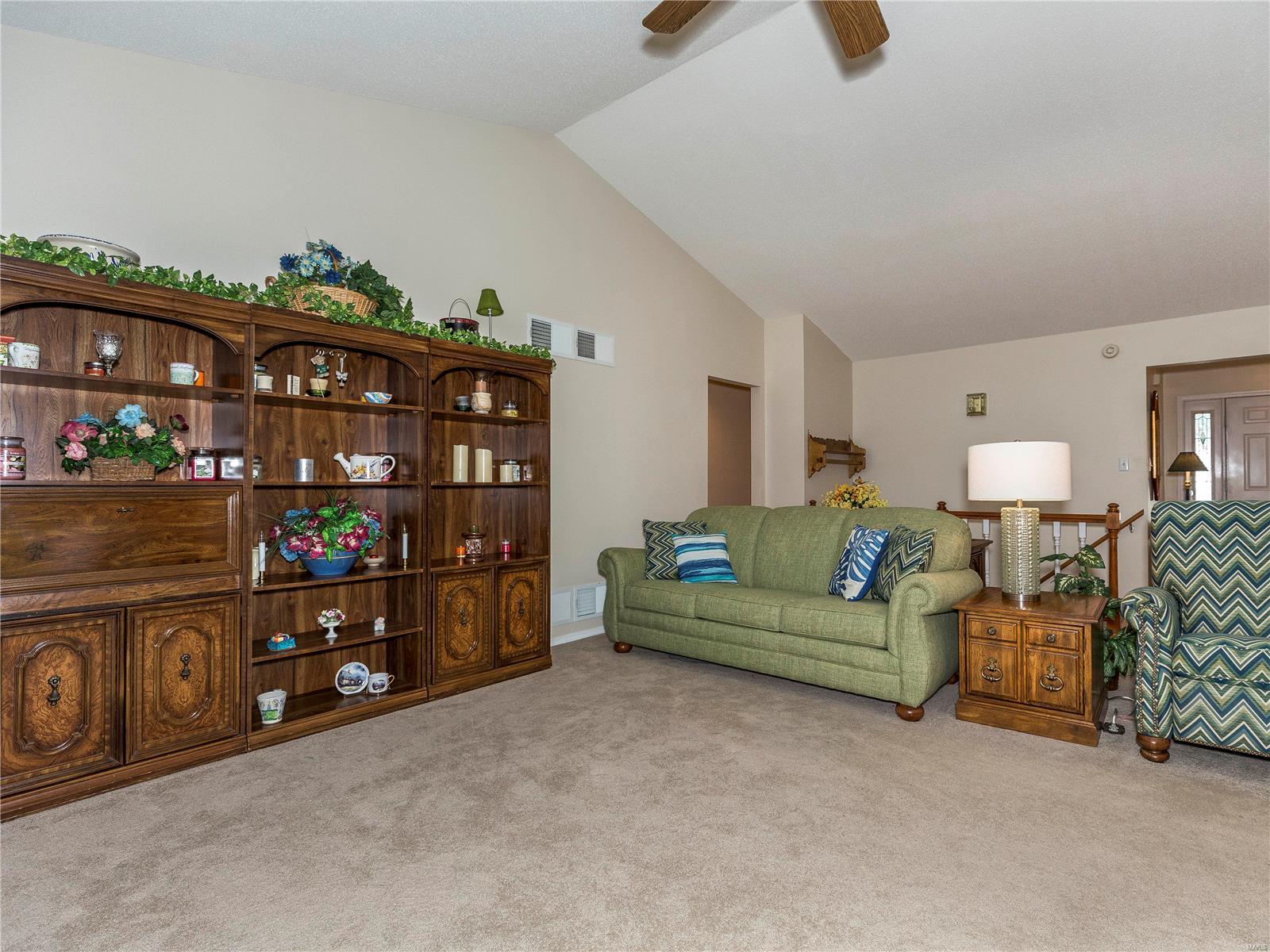 2513 Hunters Ridge Edwardsville, IL 62025 - Photo 4 of 32 Gallery Image 4