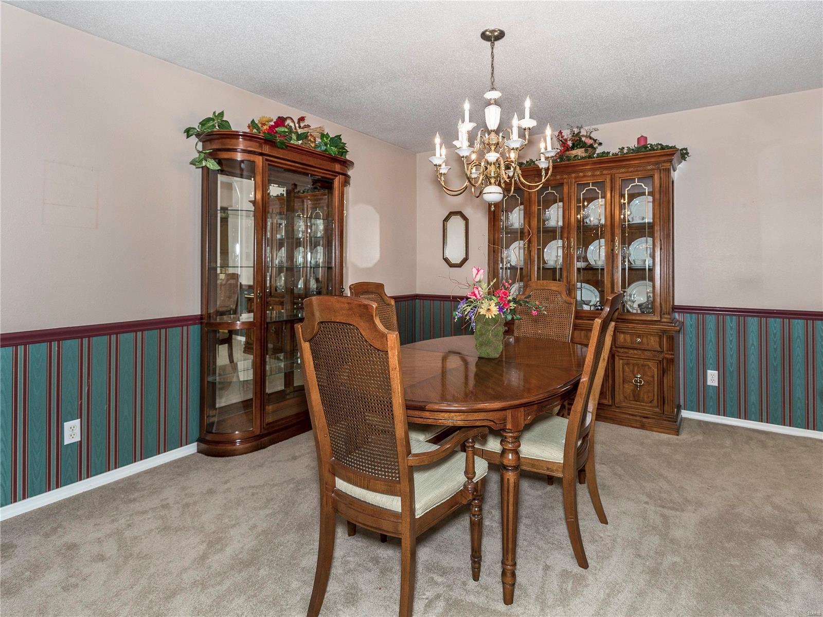 2513 Hunters Ridge Edwardsville, IL 62025 - Photo 9 of 32 Gallery Image 9