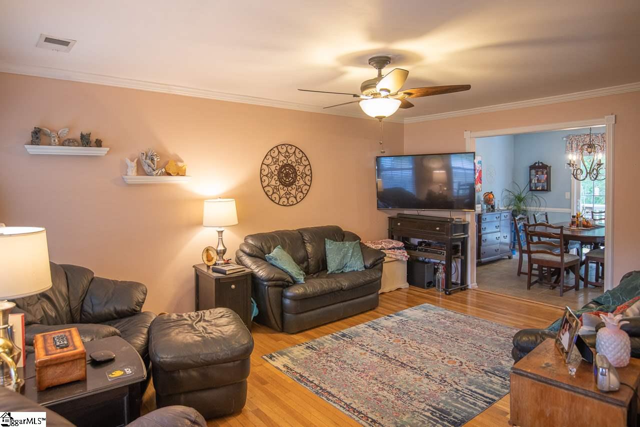 8 Timberjack Street Simpsonville, SC 29680 - Photo 11 of 36 Gallery Image 11