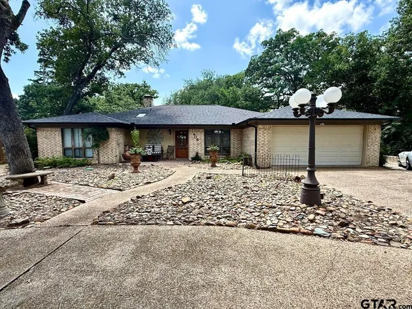 $405,000 | 408 Lone Star Lane, Hideaway, TX 75771