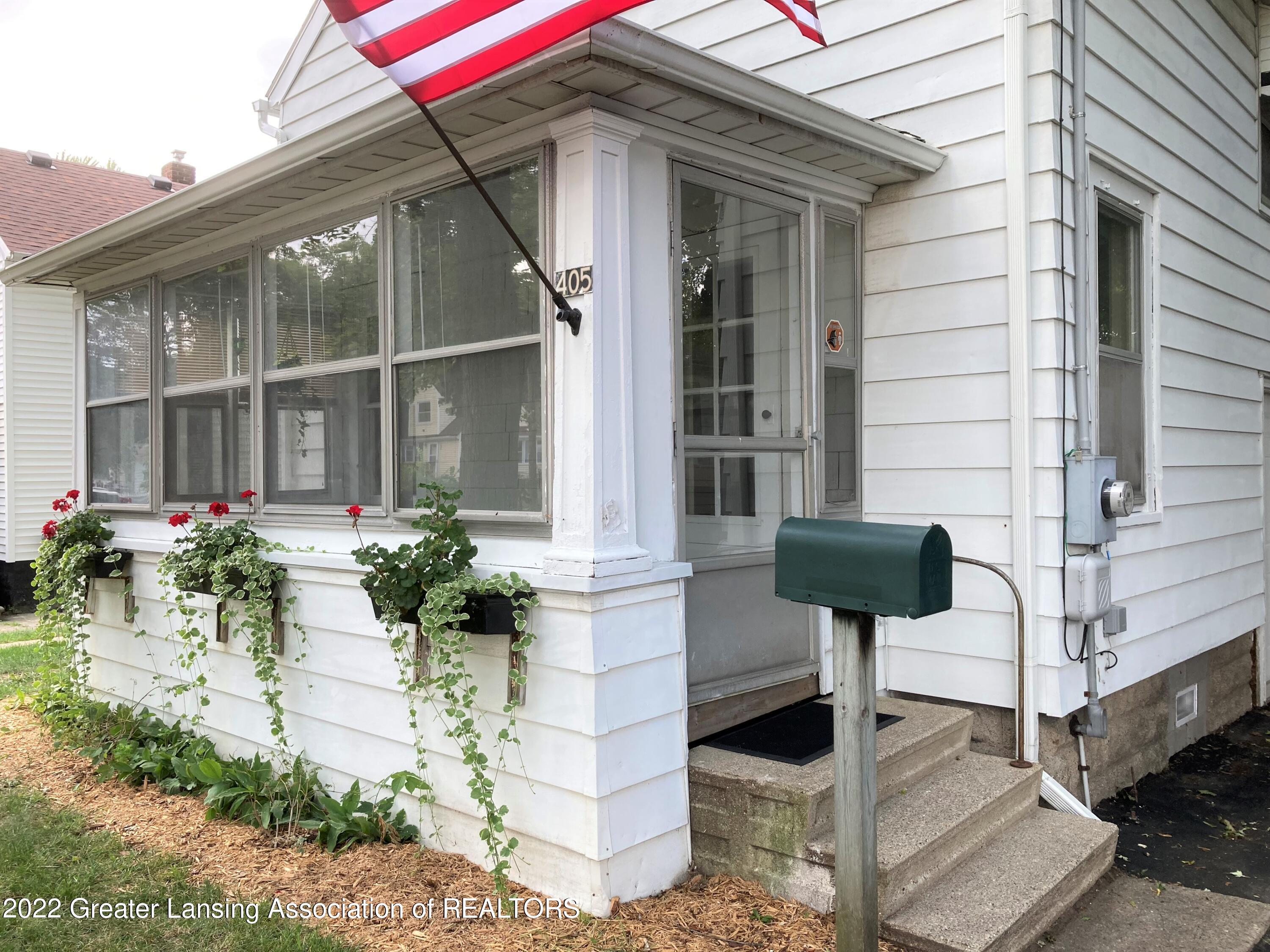 405 East Rouse Street Lansing, MI 48910 - Photo 3 of 31 3 Front Porch