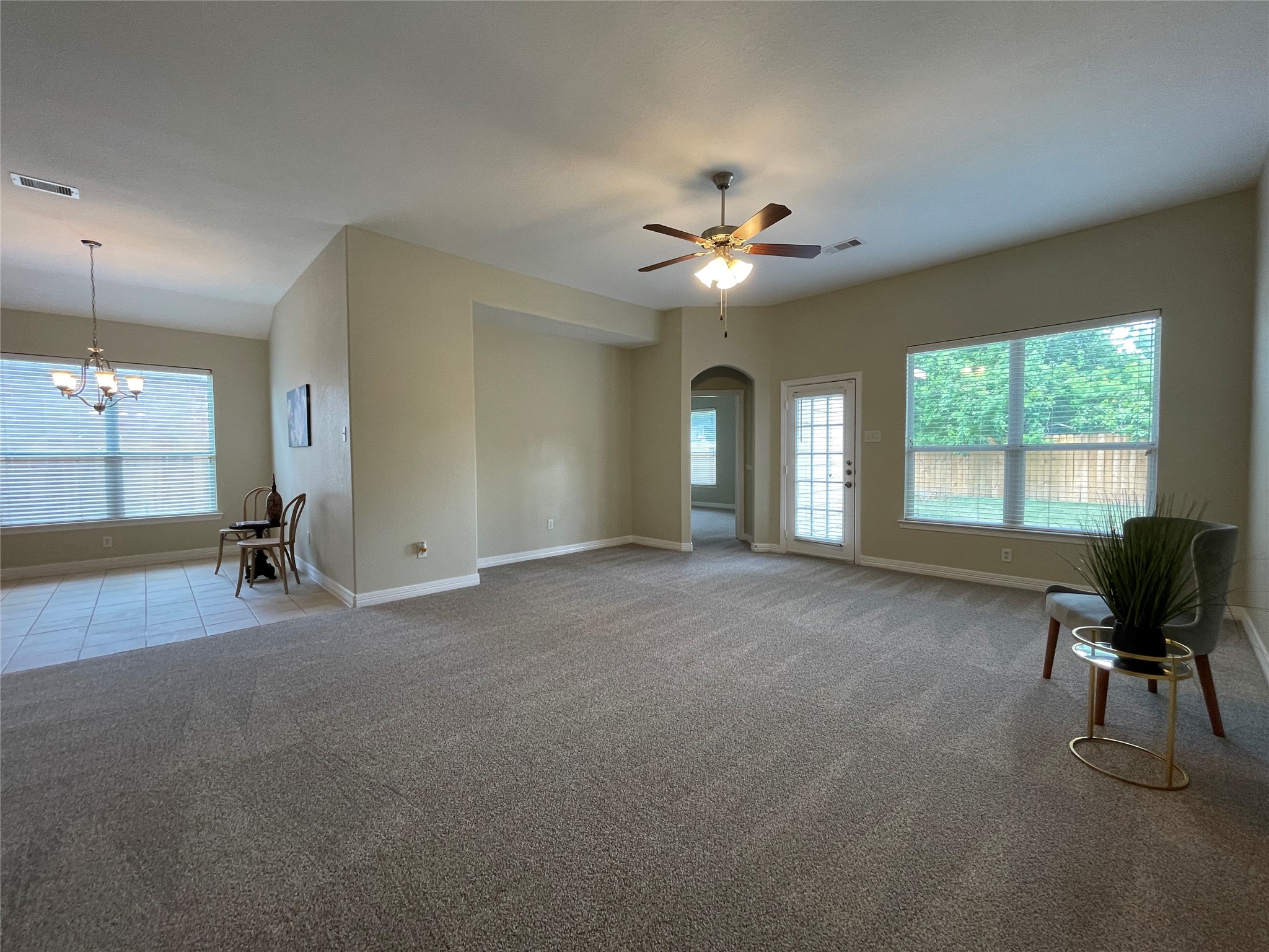 5811 Ranch Riata Court Katy, TX 77449 - Photo 10 of 35 Gallery Image 10