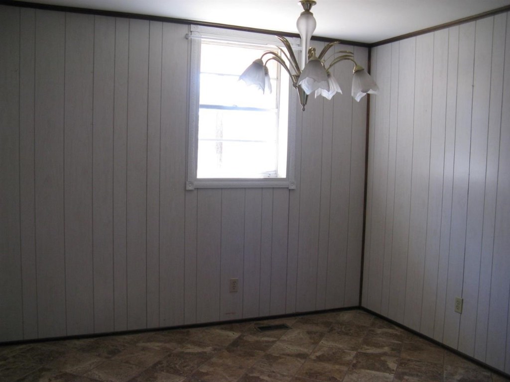 1213 Arnold Road, Unit 100 MIDWOOD DRIVE Anderson, SC 29625 - Photo 6 of 18