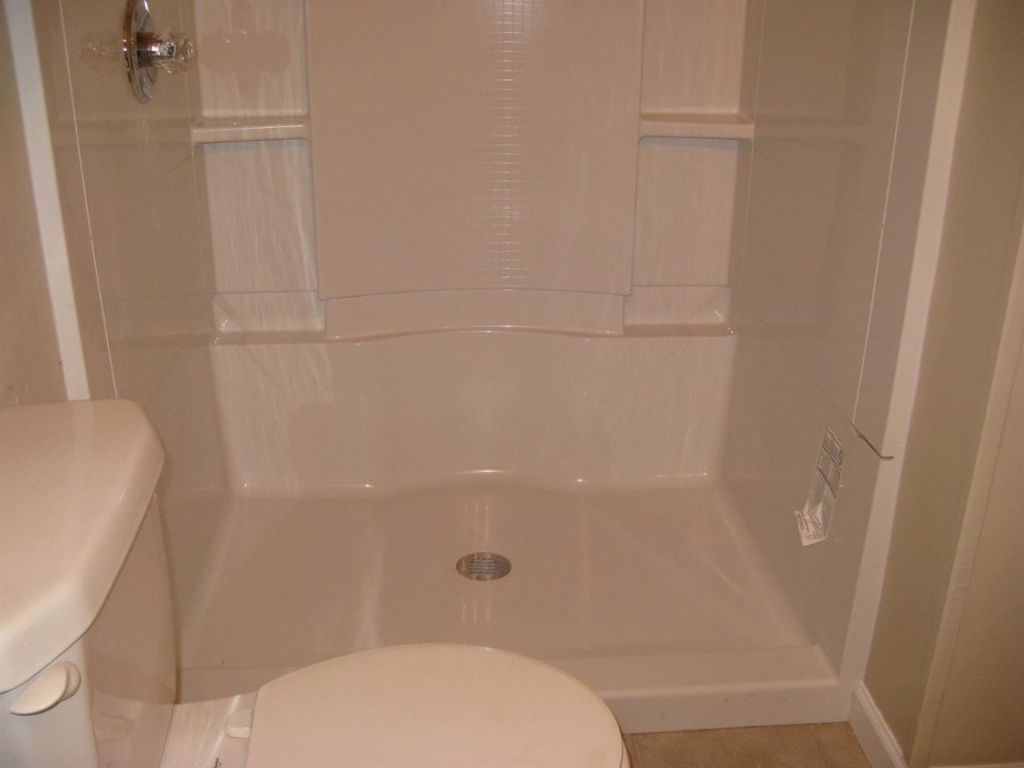 1213 Arnold Road, Unit 100 MIDWOOD DRIVE Anderson, SC 29625 - Photo 9 of 18