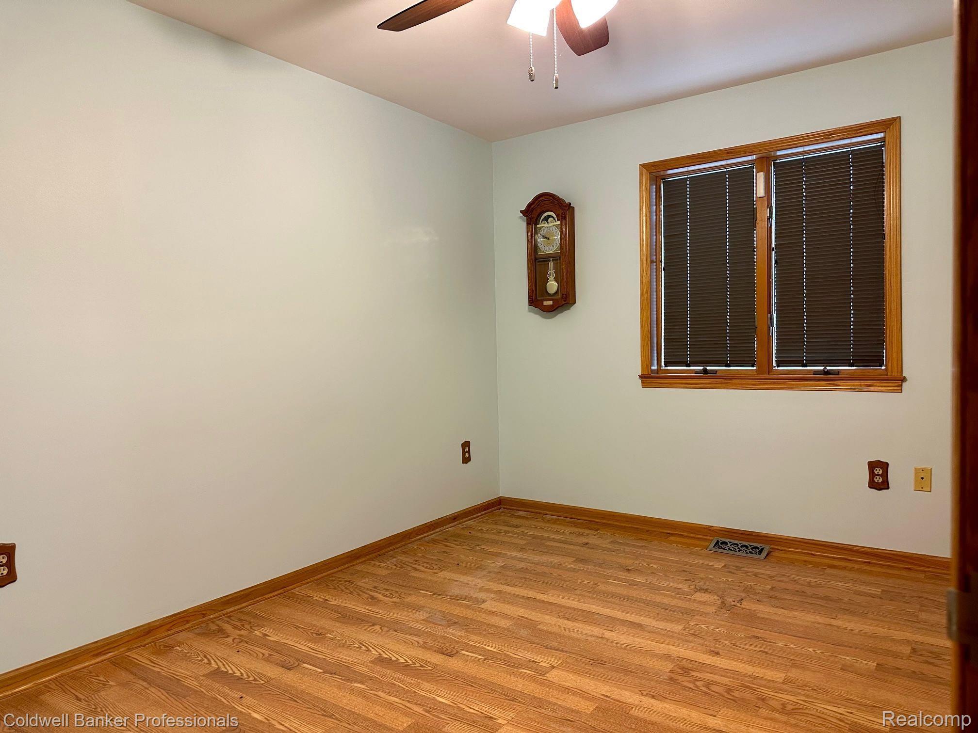 2743 North Branch Road North Branch, MI 48461 - Photo 10 of 36 Gallery Image 10