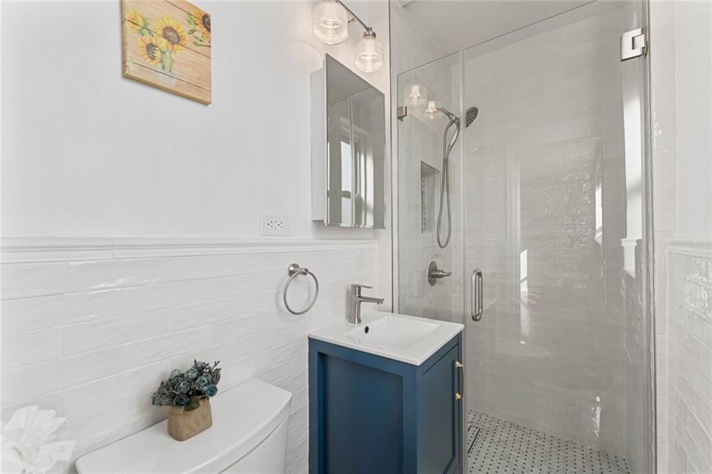 9425 Shore Road, Unit 4F Brooklyn, NY 11209 - Photo 4 of 18 Gallery Image 4
