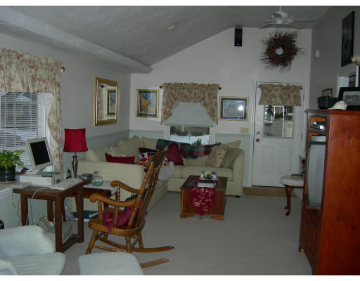 48 Temple Road Marshfield, MA 02050 - Photo 3 of 8 Gallery Image 3