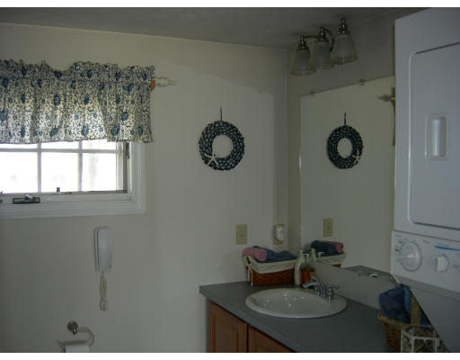 48 Temple Road Marshfield, MA 02050 - Photo 5 of 8 Gallery Image 5