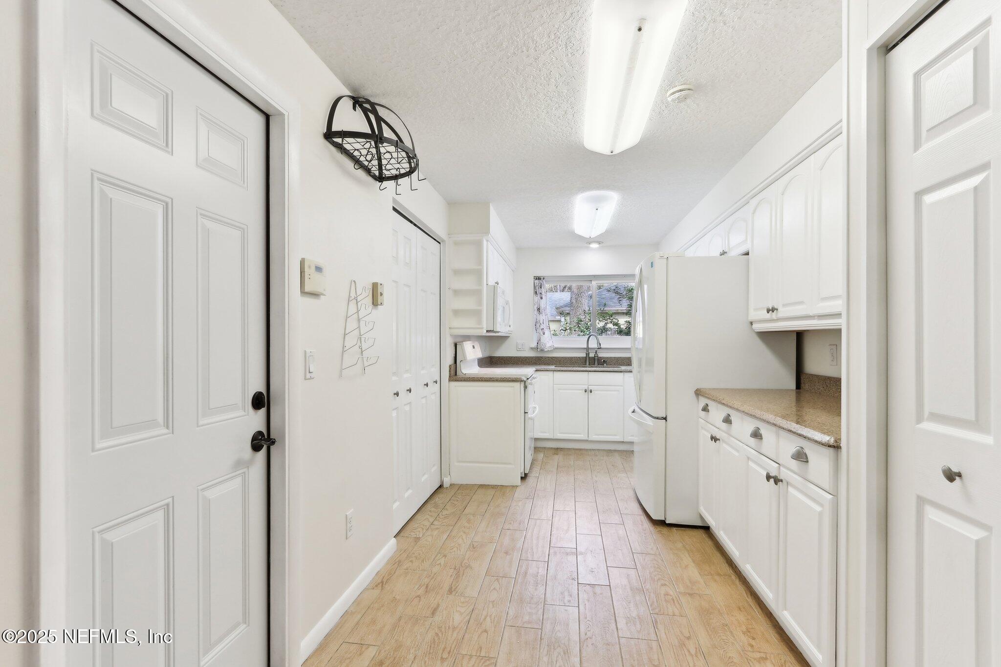 1037 Kings Road Neptune Beach, FL 32266 - Photo 15 of 44 Light and Bright Kitchen