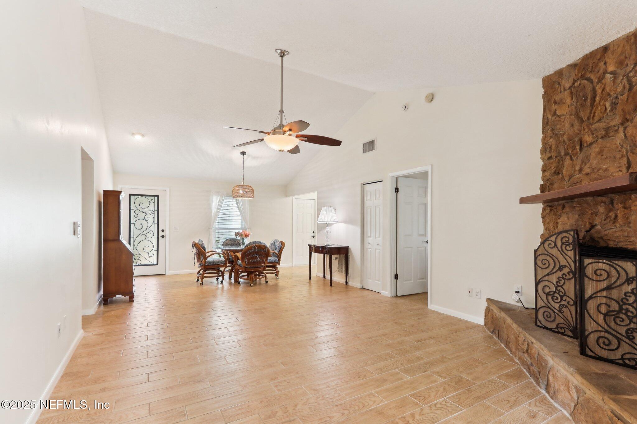 1037 Kings Road Neptune Beach, FL 32266 - Photo 5 of 44 Gathering Room