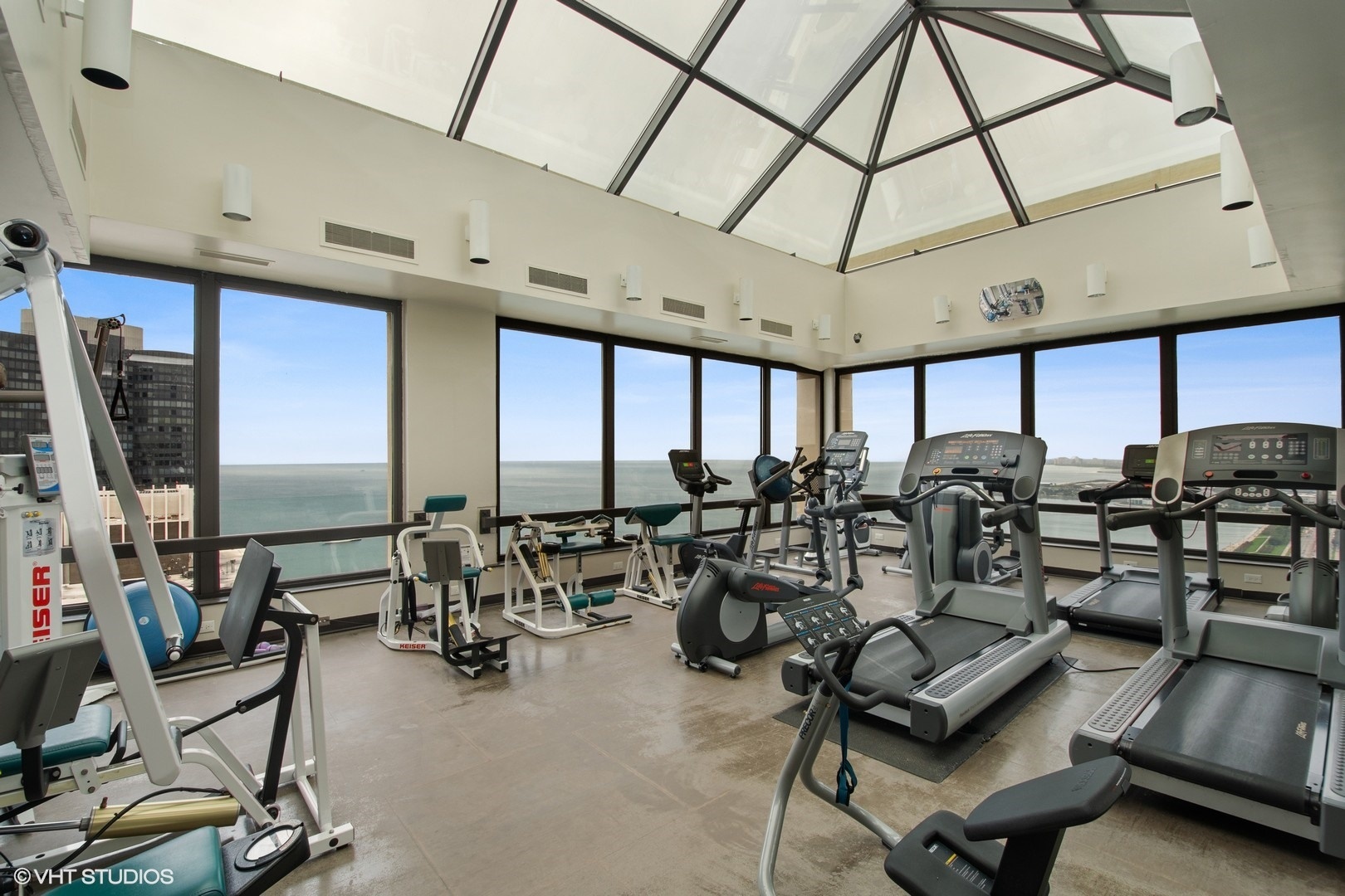 360 East Randolph Street, Unit 3507 Chicago, IL 60601 - Photo 17 of 21