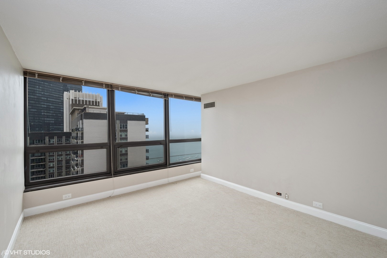 360 East Randolph Street, Unit 3507 Chicago, IL 60601 - Photo 8 of 21