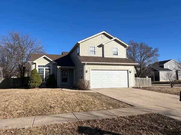 $375,100 | 246 Homewood Drive, Bolingbrook, IL 60440